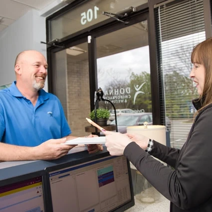 Chiropractic Nashville TN Greeting Patient